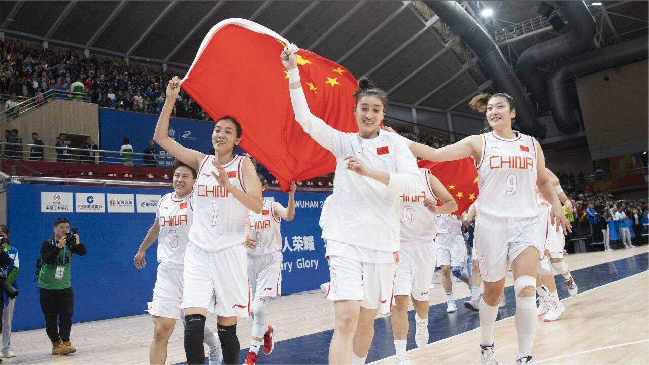 包含Doinb回归赛场，突破纪录首场状态亮眼，切尔西观众沸腾！的词条